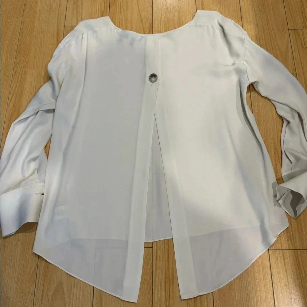 THEORY EUC Jarthstin Classic Georgette Long Sleeve Silk Blouse Top S - Picture 2 of 8